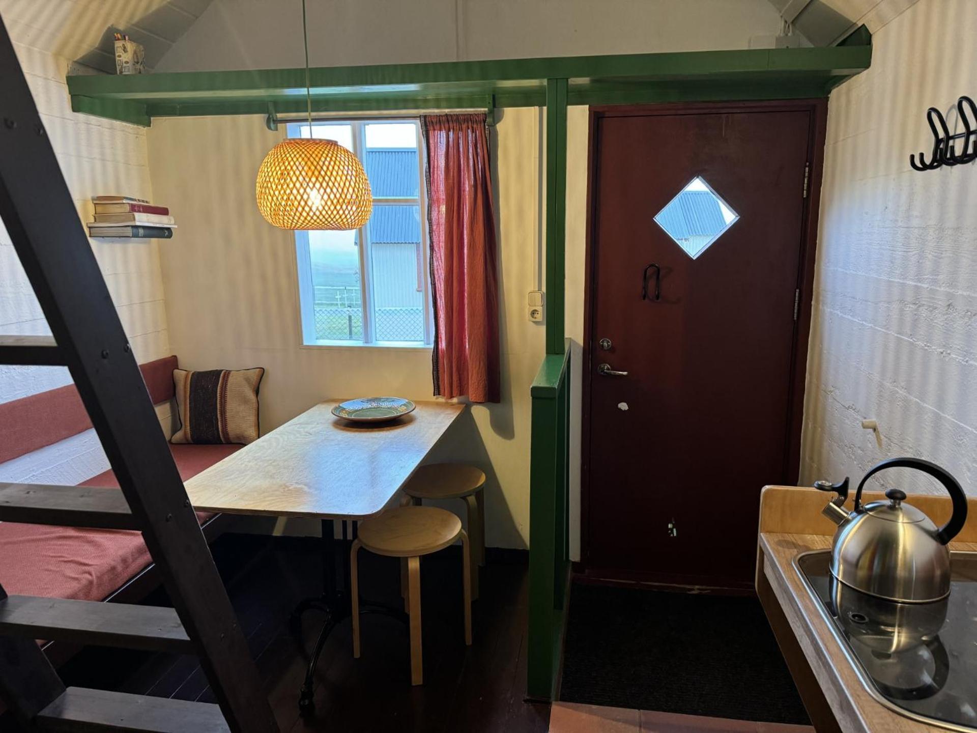 Berunes Hi Hostel Экстерьер фото