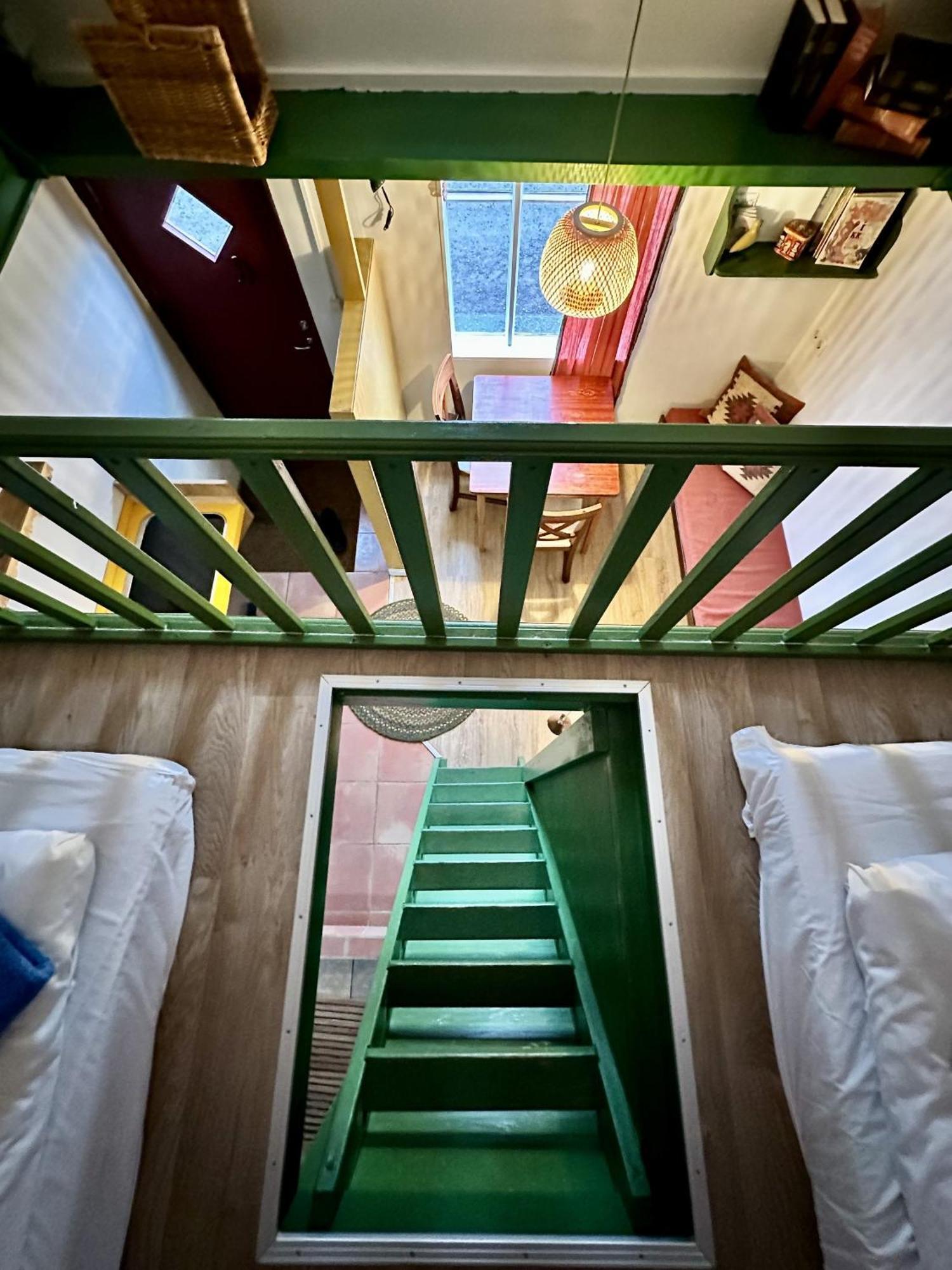 Berunes Hi Hostel Экстерьер фото