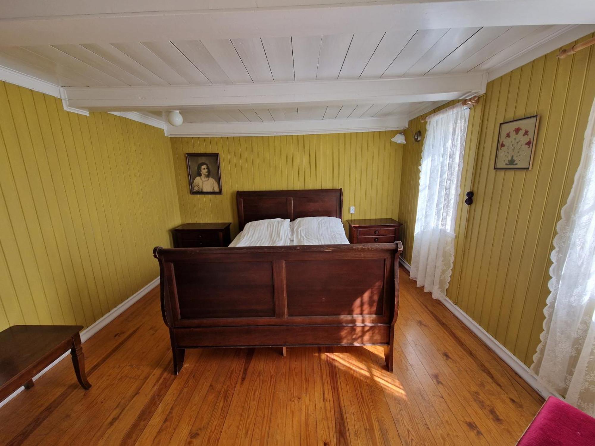 Berunes Hi Hostel Экстерьер фото